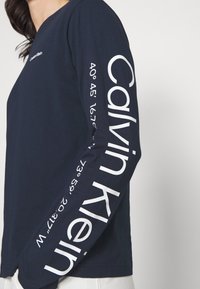 Calvin Klein LOGO COORDINATES - Camisola de manga comprida - navy