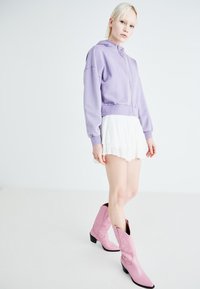 Hollister Co. TIERED FEMME - Klostuotas sijonas - bright white