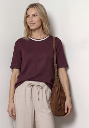 Street One, KNIT-LOOK T-SHIRT WITH ROUND NECK - T-Shirt basic - rustic rouge