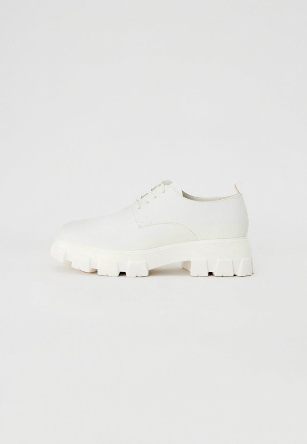 23146D 9 UNISEX - Casual lace-ups