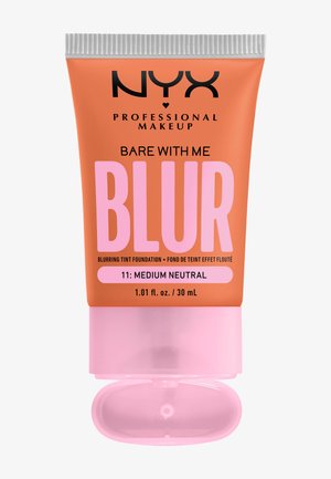 NYX Professional Makeup BARE WITH ME BLUR TINT - Fondotinta - med neutral