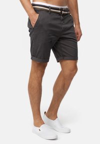 INDICODE JEANS INCUNNING - Shorts - raven