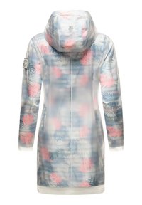 Transparent regnjacka med huva, prydd med ett mönster av blå och rosa palmblad, långa ärmar och en medellång design.