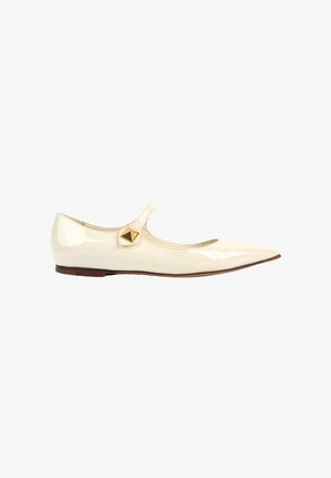 Valentino Garavani, Babies - white