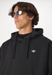adidas Originals CHERRY HOODIE UNISEX - Hoodie - black