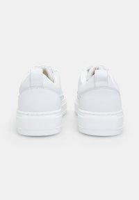 Bata Tenisice - bianco