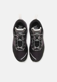 Dynafit TRAVERSE - Metsajooksu tossud - magnet/black out