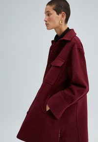 Touché Privé POCKET DETAILED  - Īss mētelis - red