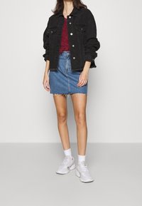 Hollister Co. Sweter