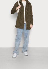 Vero Moda Zimní kabát - green