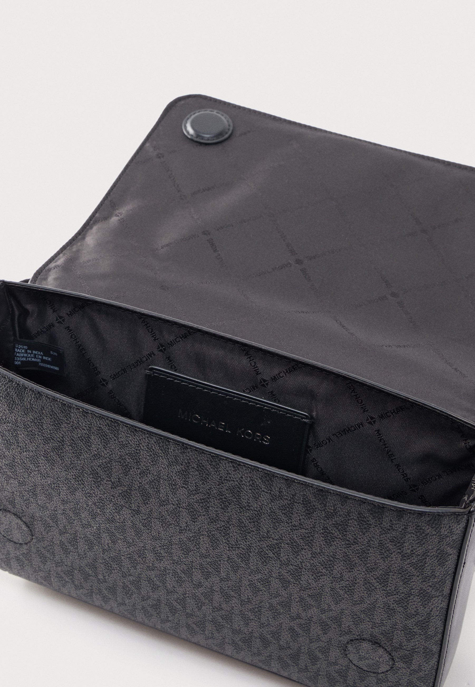 Michael Kors MINI FLAP UNISEX - Skulderveske - black/svart