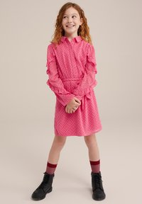 WE Fashion Rochie tip cămașă - pink