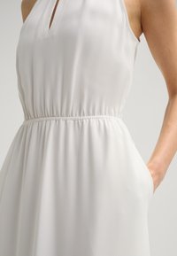 JOOP! Ballkleid - ecru