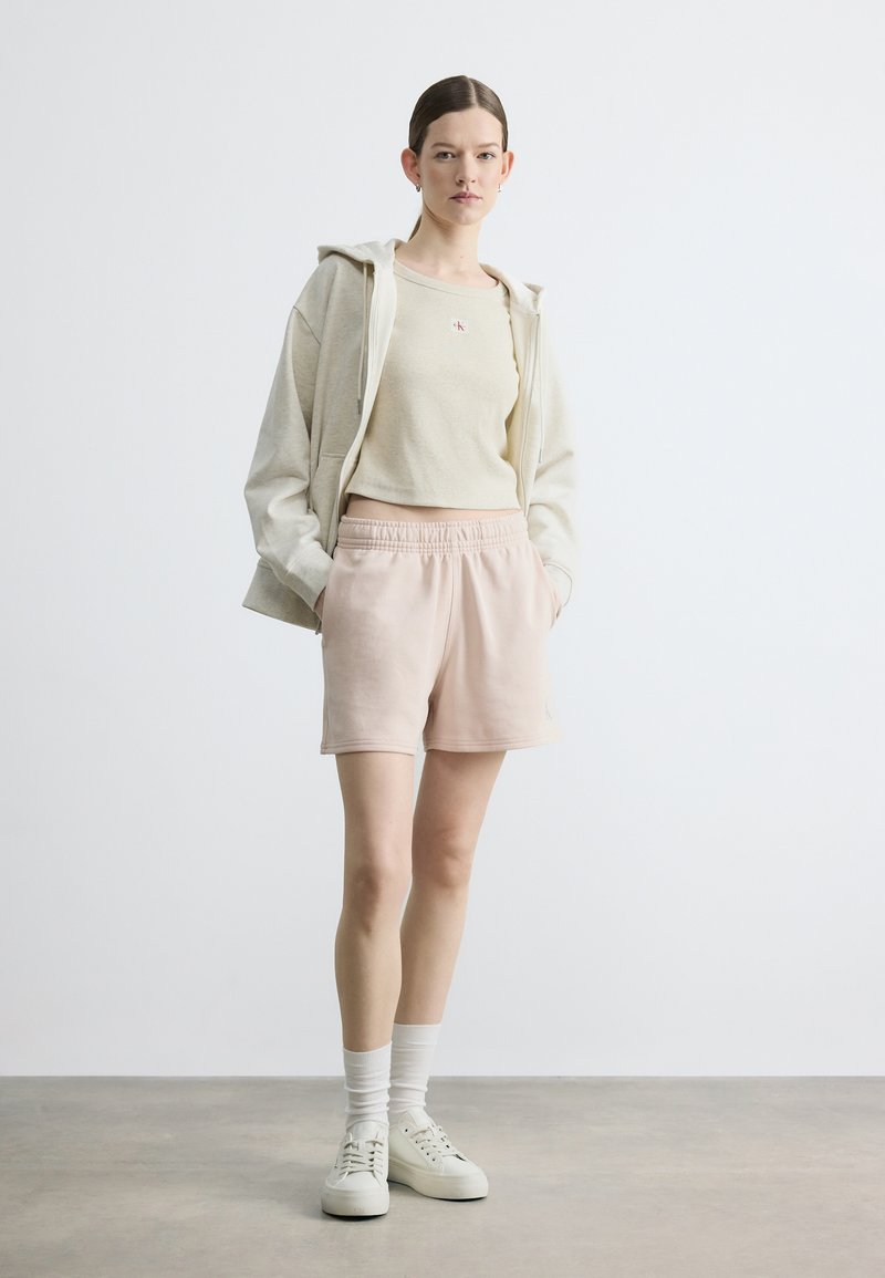 Calvin Klein Jeans MONOLOGO - Teplákové kalhoty - buff beige