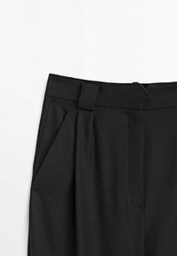 Massimo Dutti Spodnie materiałowe