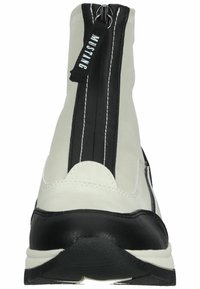 Mustang Stivaletti con la zeppa - ivory