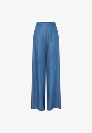 Hellblaue, hochtaillierte, weit geschnittene Jeanshosen mit sauberer Vorderseite, Bund und Reißverschluss hinten.