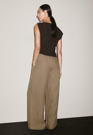 Rangering 1: Massimo Dutti - RELAXING STRAIGHT FIT - Bukse