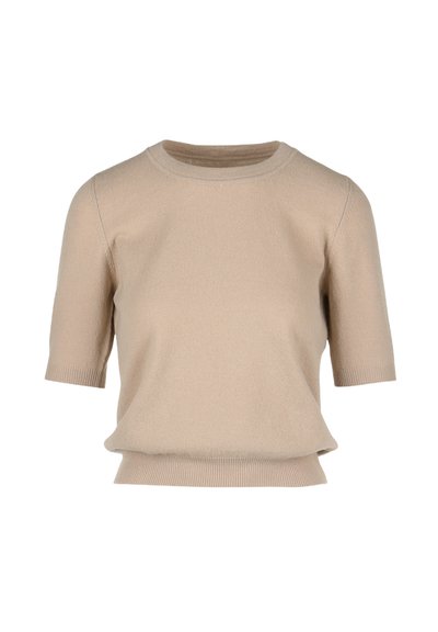 Beigā īsām piedurknēm adīta džemperis ar apaļu kakla izgriezumu, piedāvā brīvu piegriezumu un ribotām malām. Gluda tekstūra bez izteiksmīgiem rakstiem.