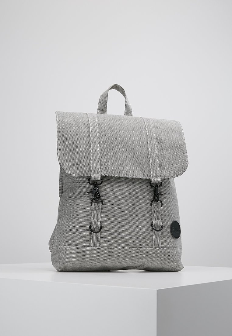 amazon everyday sling