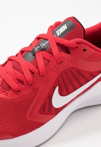 Nike Performance Obuwie do biegania treningowe