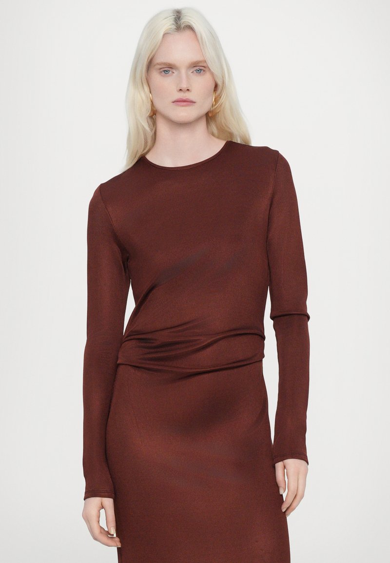 tove burgundy dress BABARONI Halter Neck Chiffon Maxi Dress with Circle Skirt-Burgundy, Burgundy / US0 main image 1