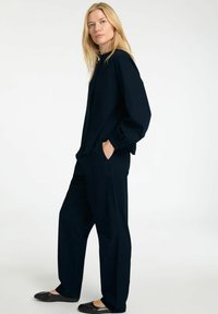 Selected Femme SLFBLAIR - Tygbyxor - dark sapphire