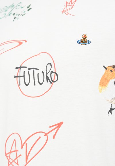 Palavra preta "FUTURO" circunscrita em vermelho, doodles vermelhos incluindo um coração com uma seta, e uma parte do rosto de uma raposa bordado em tecido branco.