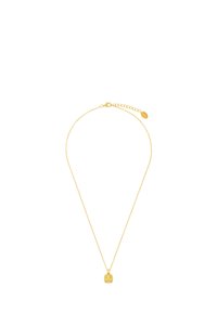 Collar de oro con una delicada cadena y un pequeño colgante cuadrado que presenta un patrón floral y sutiles acentos de piedras preciosas.