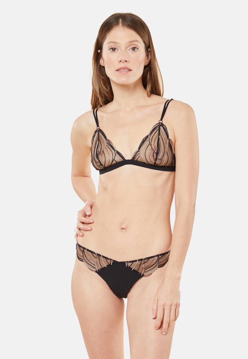 Etam String zwart Etam String zwart