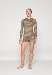 Venum UFC FIGHT WEEK - Langarmshirt - desert