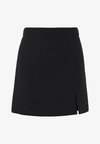 PCBOSELLA SKORT - Jupe-short - black