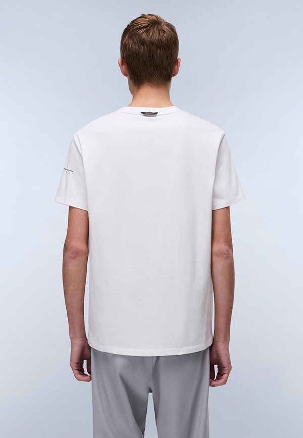 BADGE - Basic T-shirt4