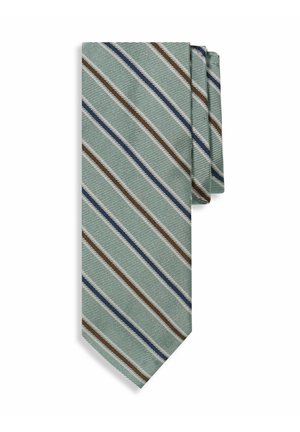 Cravate vert clair avec des fines rayures diagonales bleues et brunes, pliée sur un fond blanc.