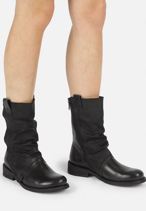Classic ankle boots - black