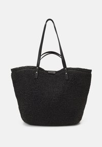 Zwarte geweven totebag gemaakt van textuurmateriaal, met dubbele leren handvatten en accenten van zilverkleurig hardware.
