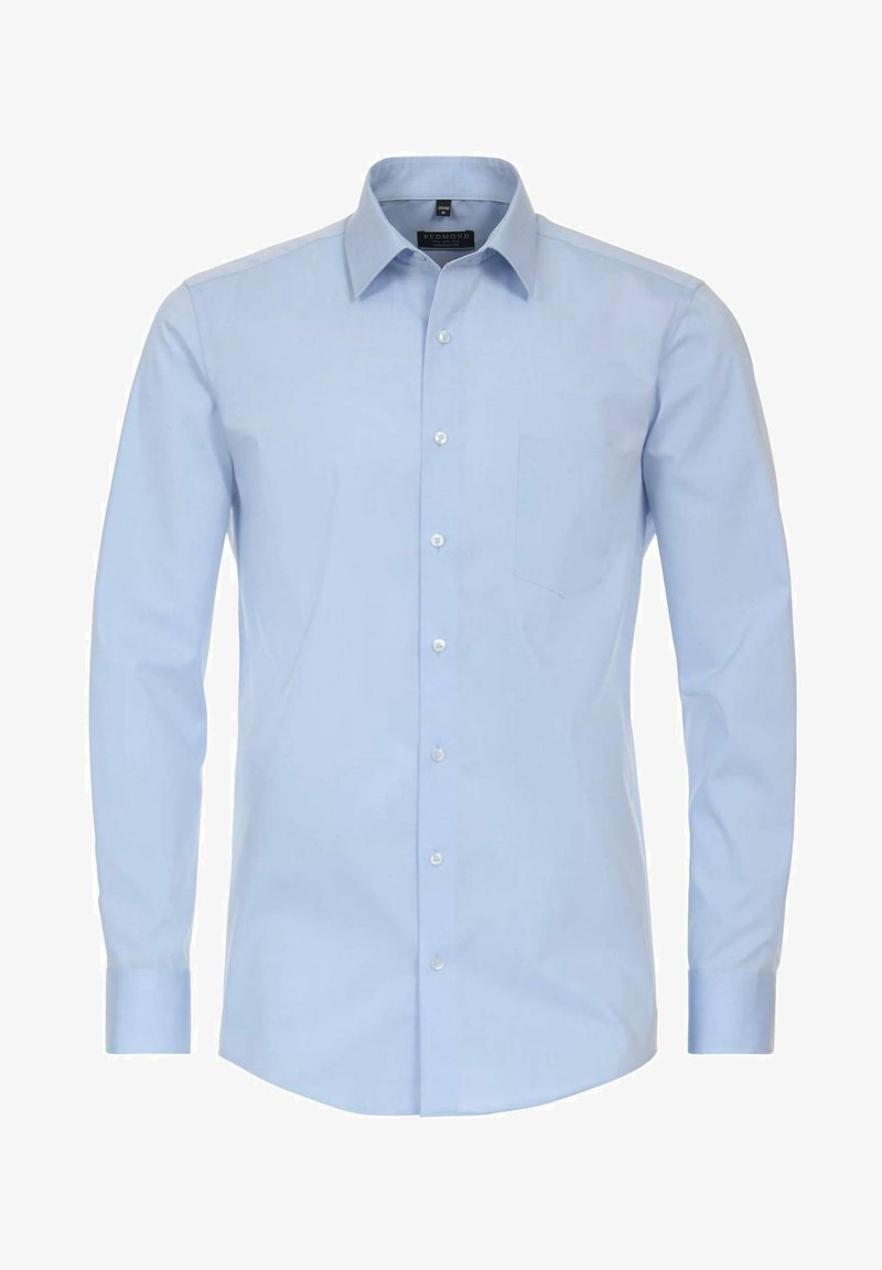 Hellblaues Langarm-Hemd mit Knopfleiste, klassischem Kragen und einer Brusttasche, aus glattem Stoff mit einem dezenten Glanz.