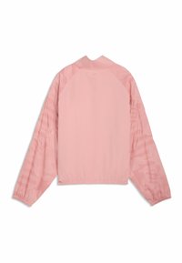 Ροζ ανοιχτόχρωμο μπουφάν bomber με σφιγμένη μέση, μανίκια με σχέδιο και ελαστικά μανσέτες. Κατασκευασμένο από λείο, ελαφρύ ύφασμα.