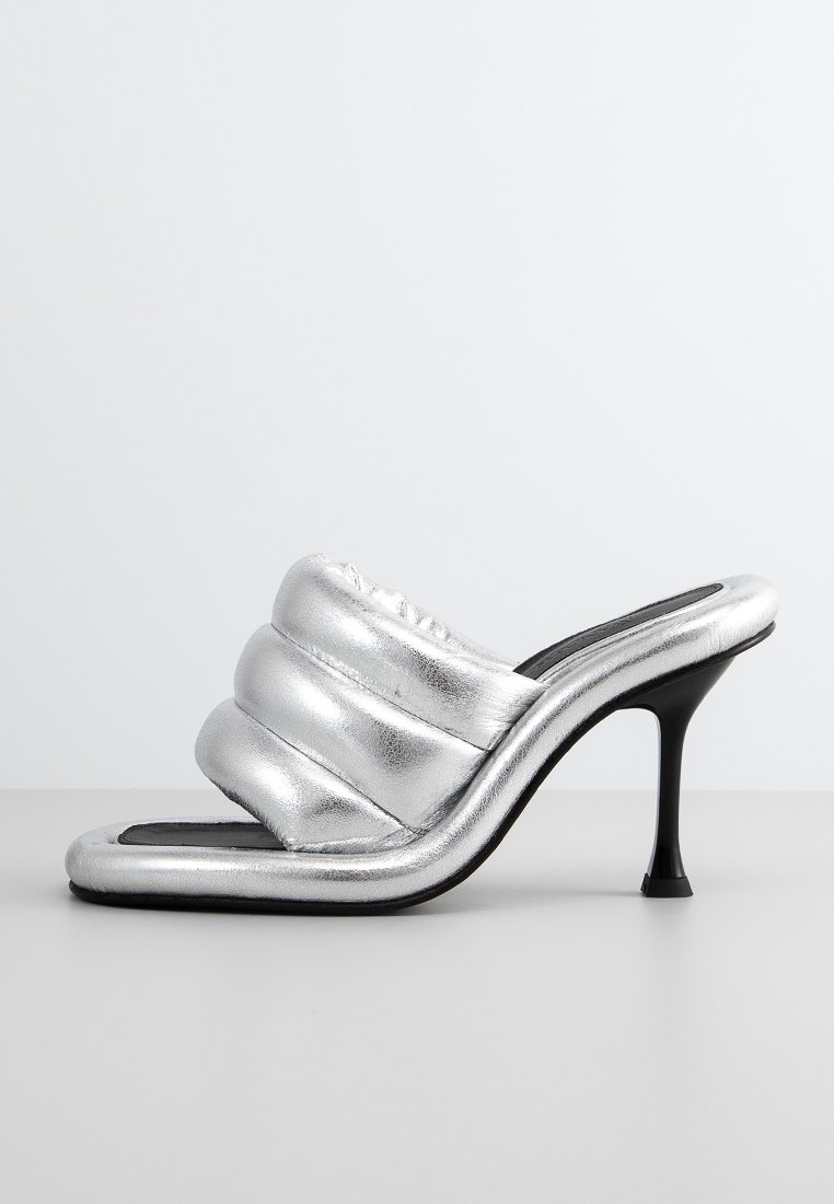 J.W. Anderson Muiltjes met hak zilverkleurig