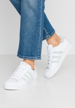 Baskets basses - white