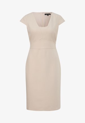 Beżowa dopasowana sukienka z głębokim dekoltem w kształcie litery V, krótkimi bufkami na rękawach oraz detalami przeszycia w talii. Zamek błyskawiczny z tyłu. Gładka faktura materiału.