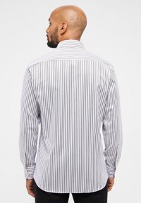 Eterna MODERN FIT - Businesshemd - walnut