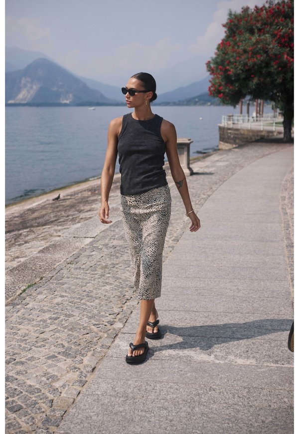 KALISA - Jeansrock - abstract leopard