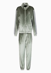 Non selezionato, verde chiaro