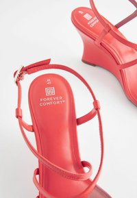 Next FOREVER COMFORT - Täistallaga sandaalid - coral pink