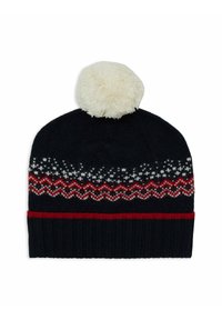 Beanie in maglia blu navy con pompon in pelliccia sintetica bianca, caratterizzato da un motivo geometrico rosso e una fascia a costine rossa e blu navy alla base.