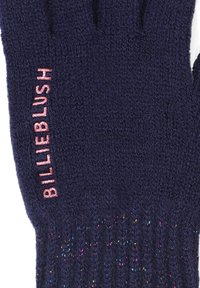 Tummansininen neulotut hanskat, joissa on struktuuripinta, multicolour-kimalteita hihassa ja pinkki brodeerattu "BILLIEBLUSH" -logo.