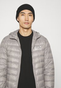 EA7 Emporio Armani JACKET - Páperová bunda - grigio chiaro