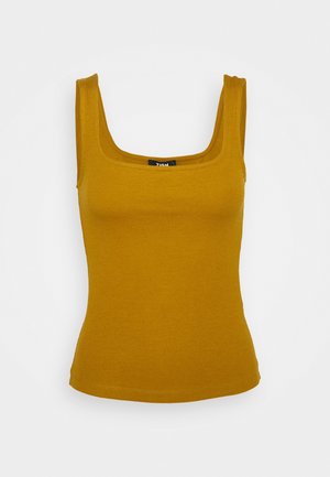 Mosterdgele geribde mouwloze tanktop met vierkante halslijn en brede schouderbanden.