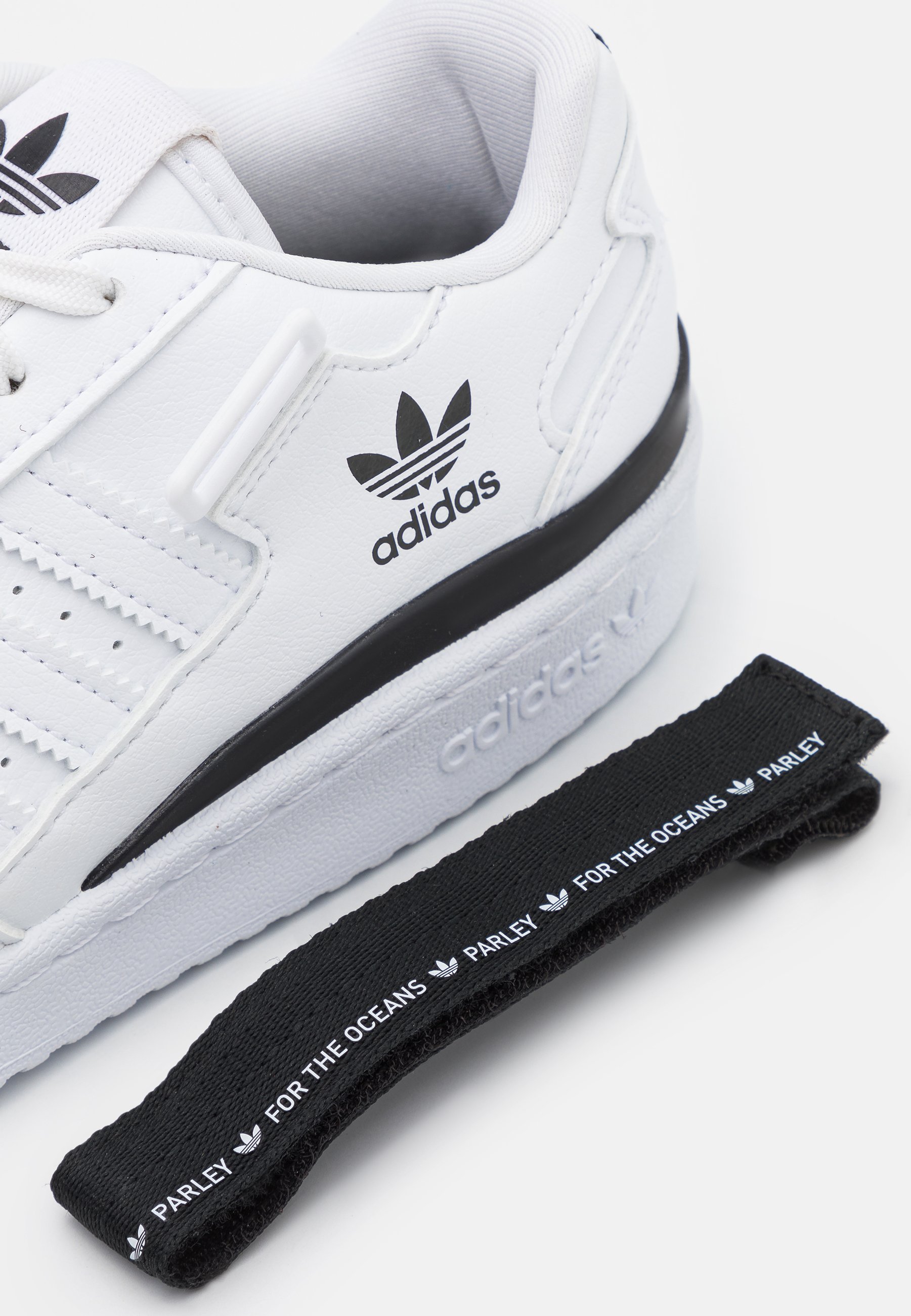 adidas Originals FORUM LOW J PARLEY - Sneakers laag - white/wit - Zalando.be